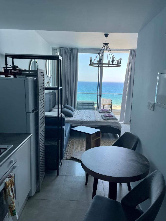 Sea View Suites By The Coast Famagusta  Eksteriør billede