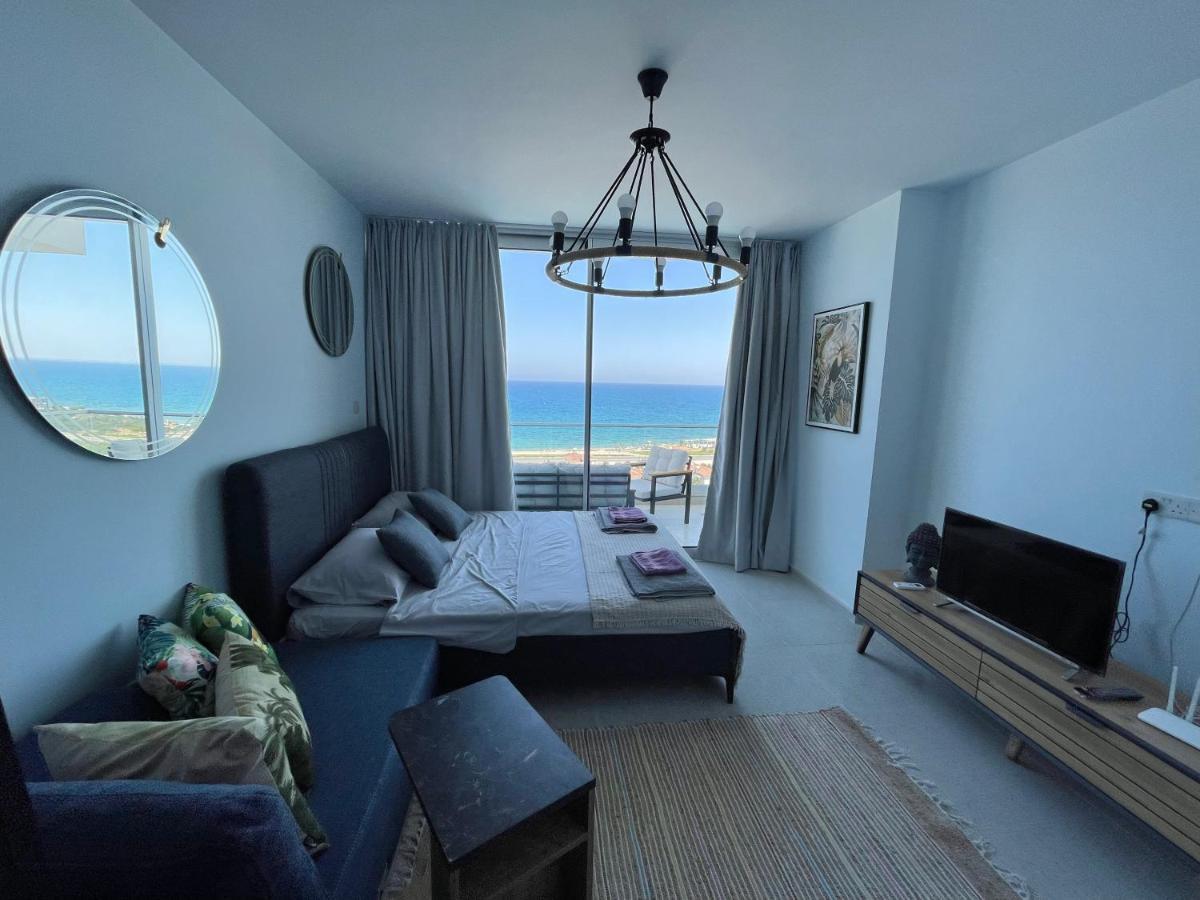 Sea View Suites By The Coast Famagusta  Eksteriør billede