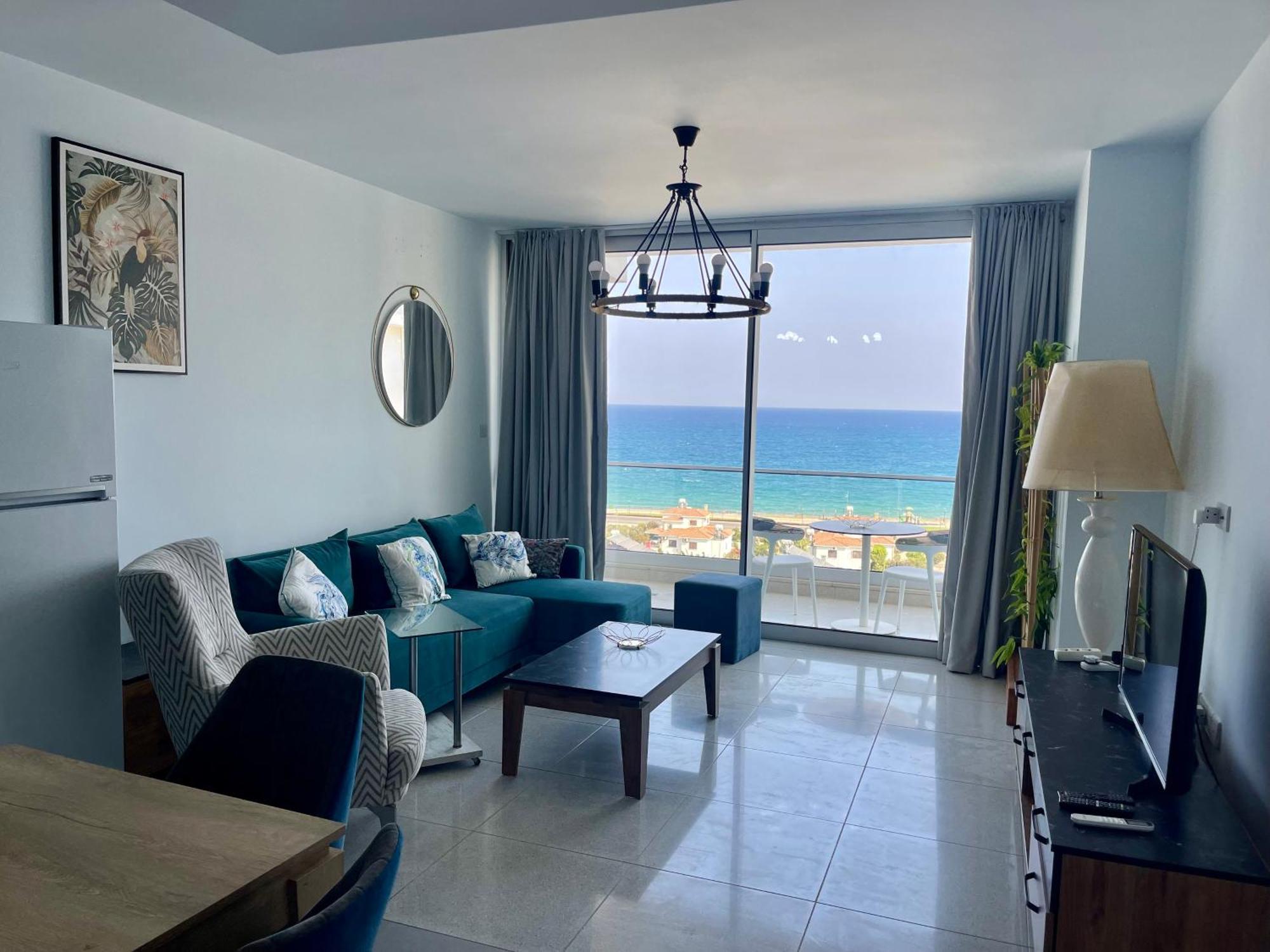 Sea View Suites By The Coast Famagusta  Eksteriør billede